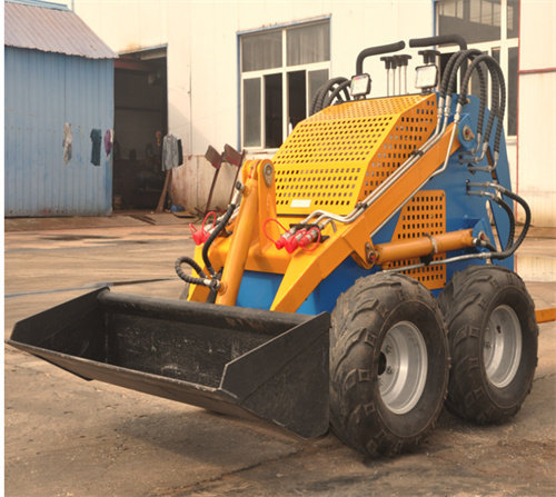 微型滑移装载机